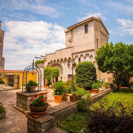 Bed and Breakfast Torre Caetana Minturno Exterior foto