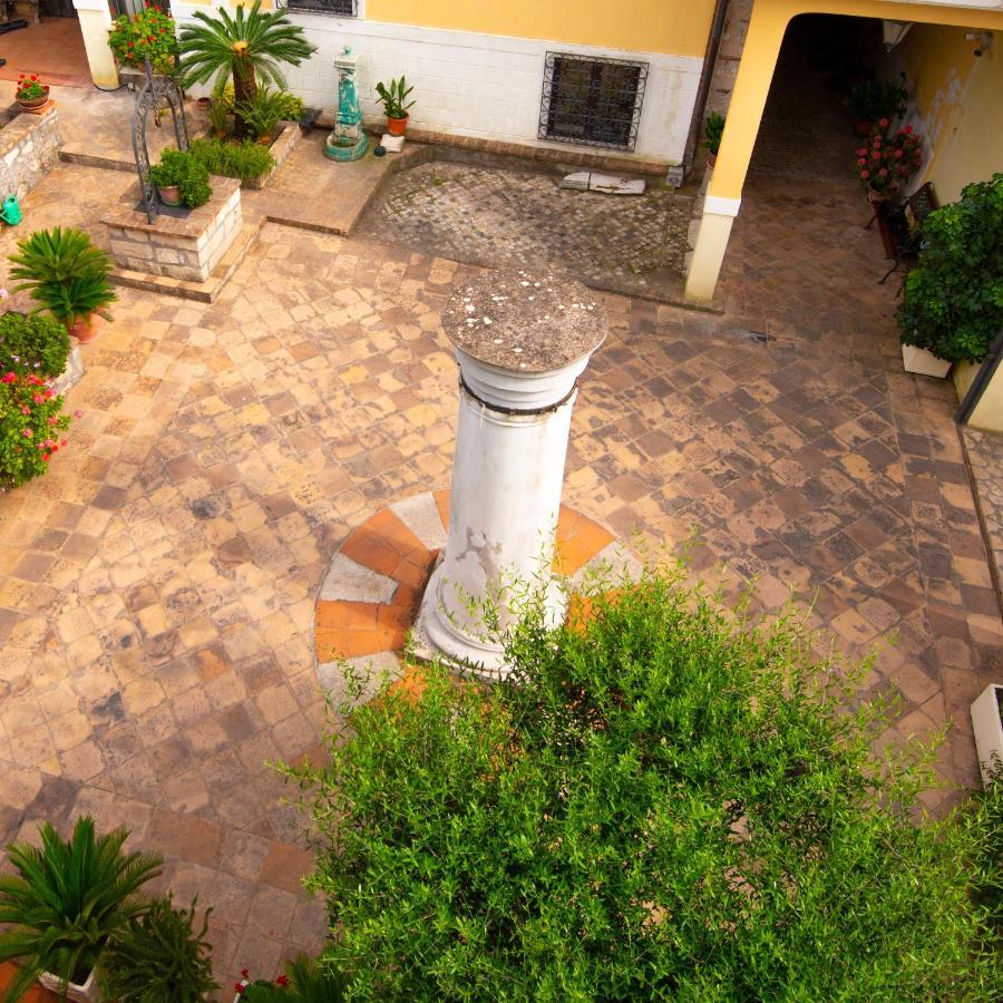 Bed and Breakfast Torre Caetana Minturno Exterior foto